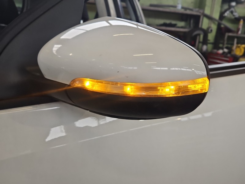 Lusterko lewe Vw Golf VI Odpryski, 6pin BIAŁY LB9A TYLKO HB europa