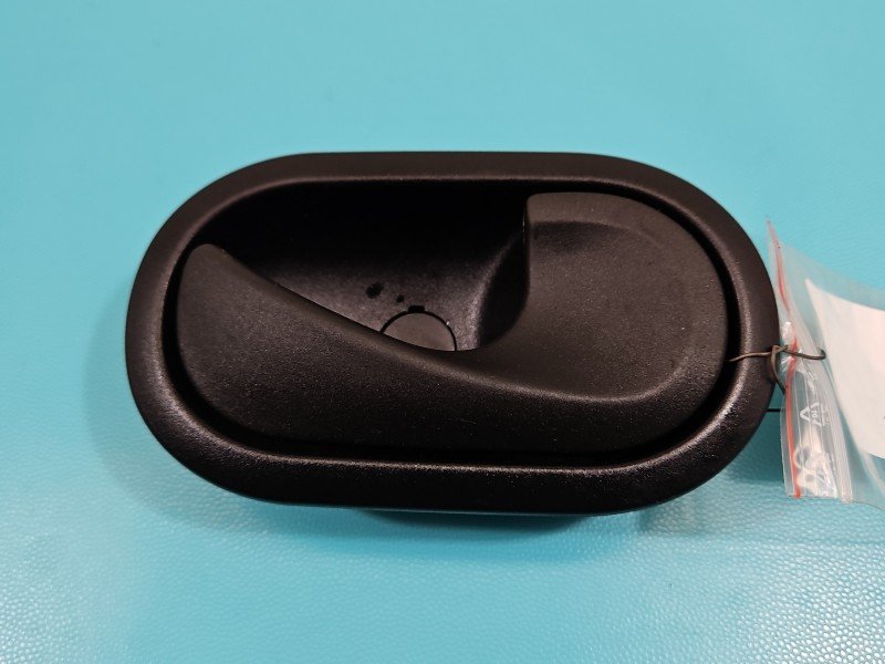 Klamka wewnętrzna tył prawa Renault Twingo III 14-24 21029310580 Klamka wewnętrzna tył prawa Renault Twingo III 14-24 21029310580
