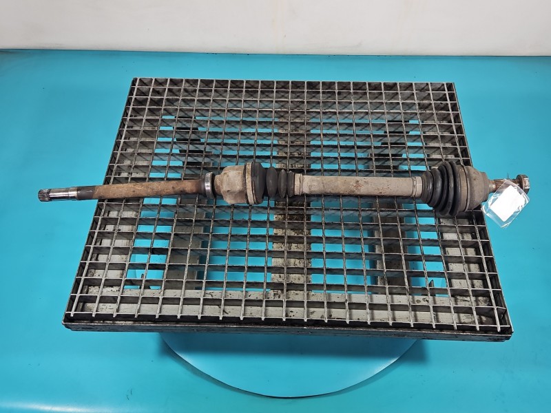 Półoś przód prawa Peugeot 5008 1.6 hdi manual