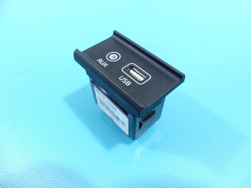 Gniazdo USB Kia Sportage IV 15-21 96120-C5000