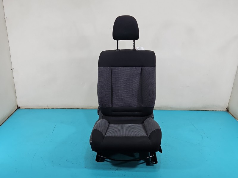 Fotel prawy przód pasażera Citroen C4 Cactus 14-20 5d EUROPA