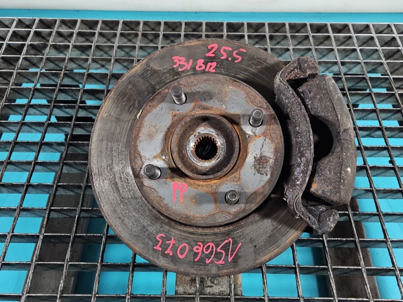 Zwrotnica prawa piasta przód 1.3 16V Mitsubishi Colt Z30 VI 04-