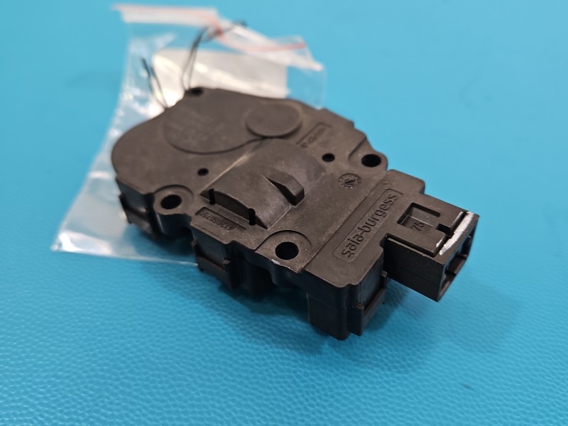 Silniczek nawiewu NAGRZEWNICY Mercedes W213 EUROPA