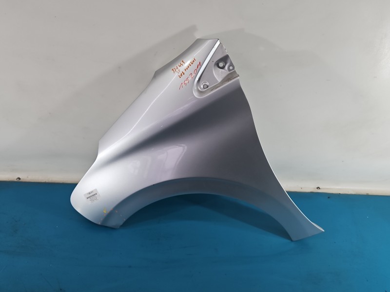 Błotnik przód lewy Peugeot 208 I EZRC