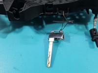 Klamka przód lewa zewnętrzna Audi A4 B9 8W1837811A, 8W01837811A