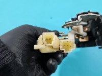 Zamek klapy tył Honda Jazz II HB Producent części: Honda, 2+2pin