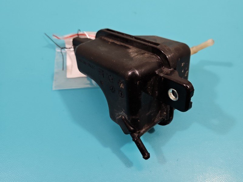 Zbiornik pozostałe D-Max II 2011-2019 2.5 crdi Zbiornik pozostałe D-Max II 2011-2019 2.5 crdi