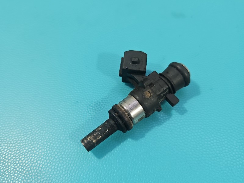 Wtryskiwacz listwa wtryskowa 0280158211, 8200797441 Renault Megane III 2.0 Tce 179KM