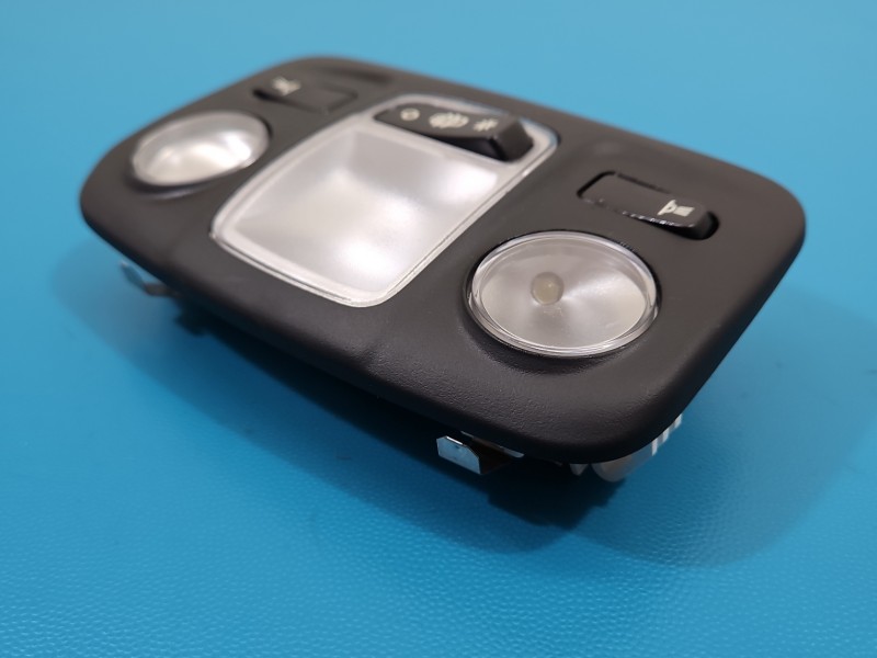 Lampa kabiny lampka Peugeot 3008 II 6781444ZD