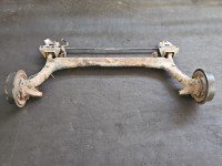 Tylna belka oś tył Audi 80 B4 2.0 jedn